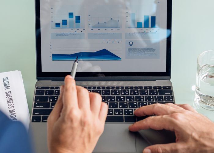 social media management agency for b2b